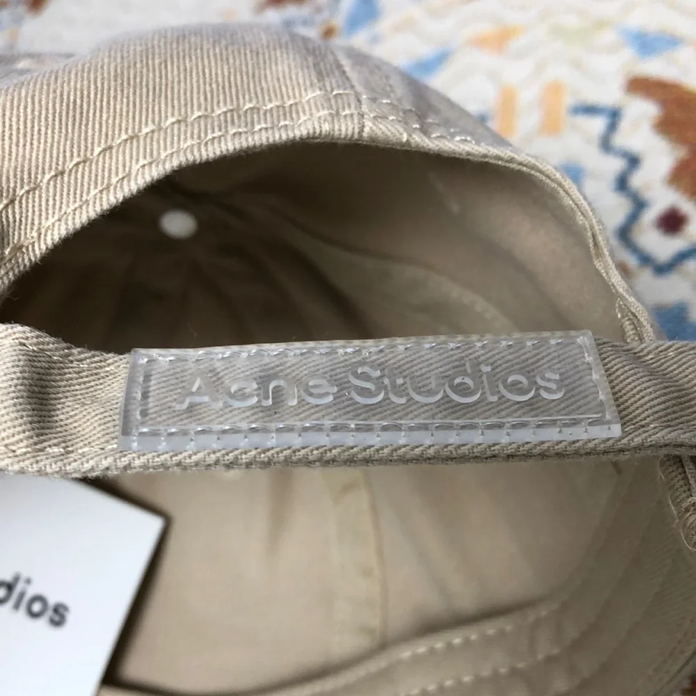 Acne Tan Hat Minimalist Design - Picture 3 of 6